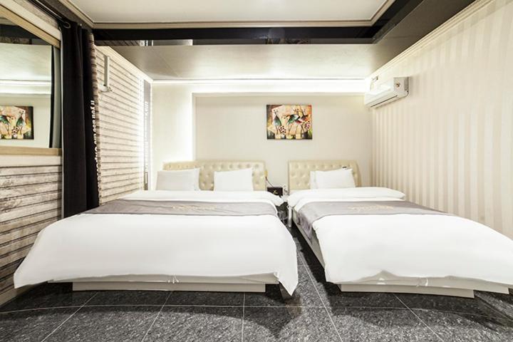 Venture Hotel Gwangju Metropolitan City Екстер'єр фото