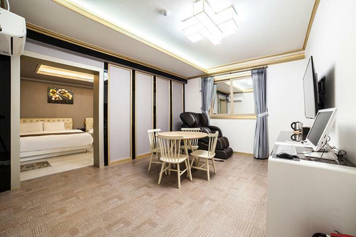 Venture Hotel Gwangju Metropolitan City Екстер'єр фото
